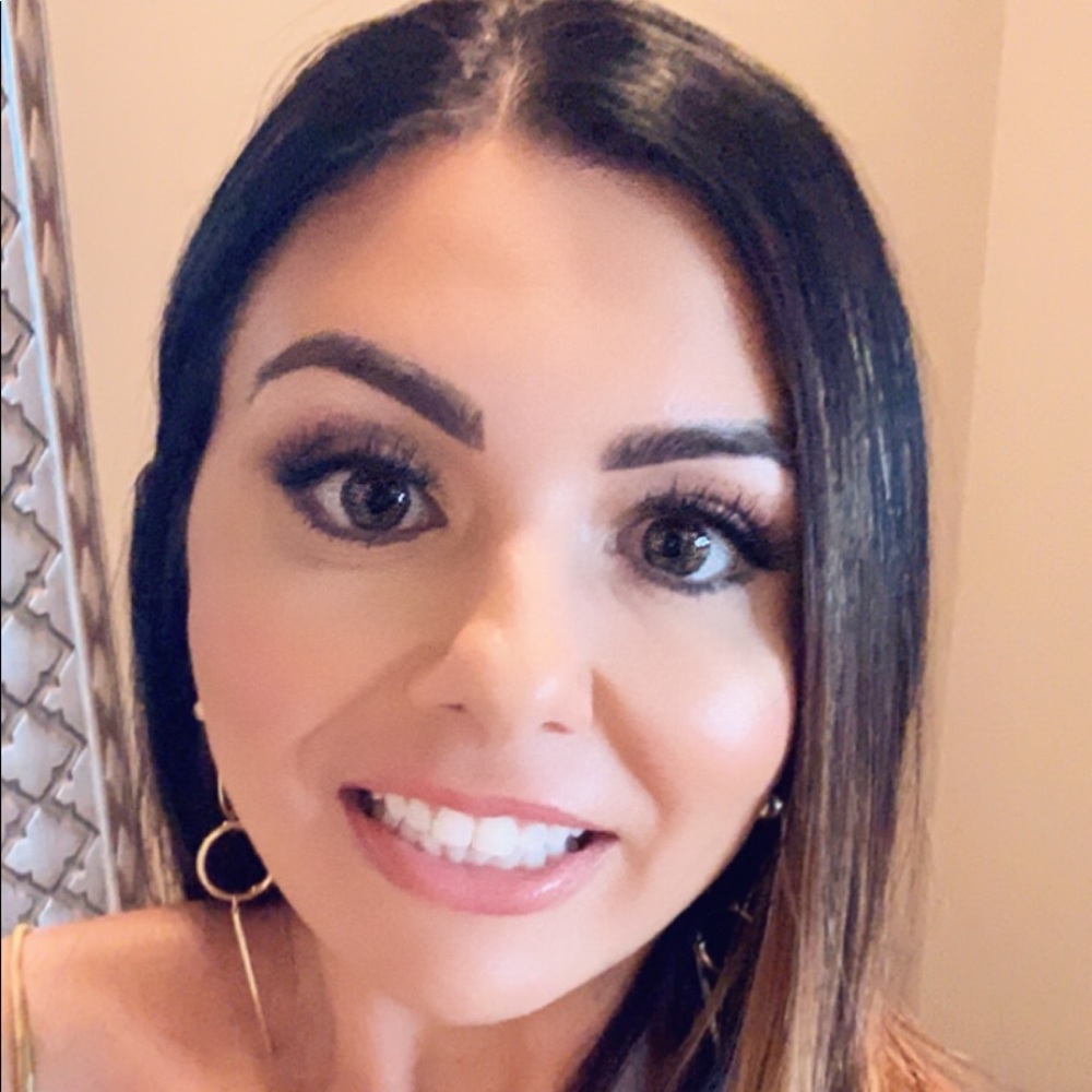 Meet your Posher, Cara